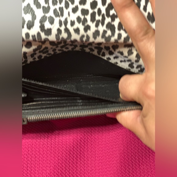Authentic YSL Saint Laurent Cheetah wallet - Picture 8 of 12